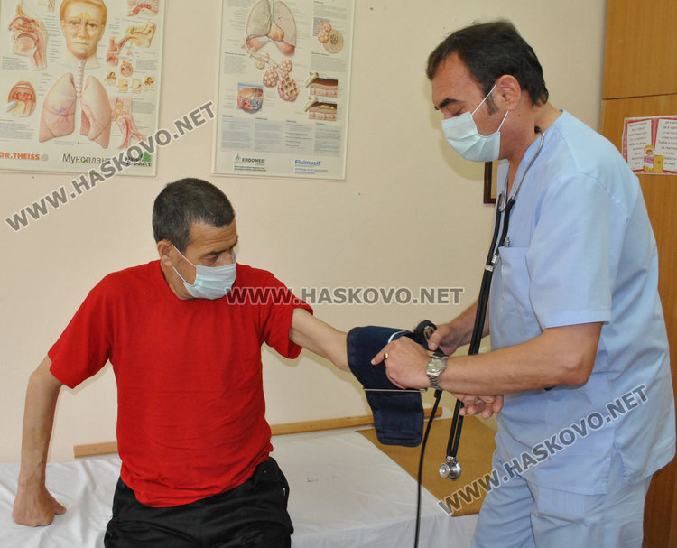 Многоликият Янус повали и 18-годишна, тръшна и баща на 7 деца