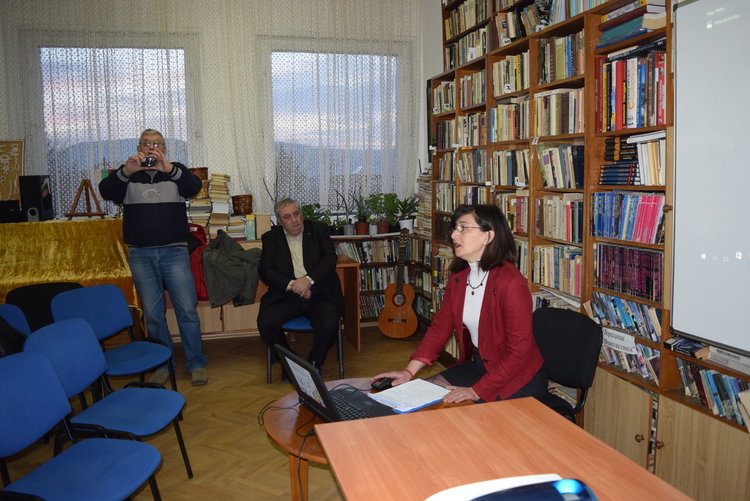    Арменците в Кърджали отбелязаха Деня на майчиния език,нацията издига в култ буквите от азбуката