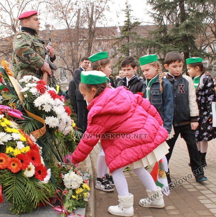 С общоградско тържество Димитровград отбеляза националния празник 3 март