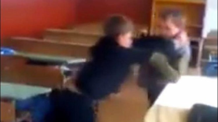Учители: Родителите са абдикирали от задълженията си
