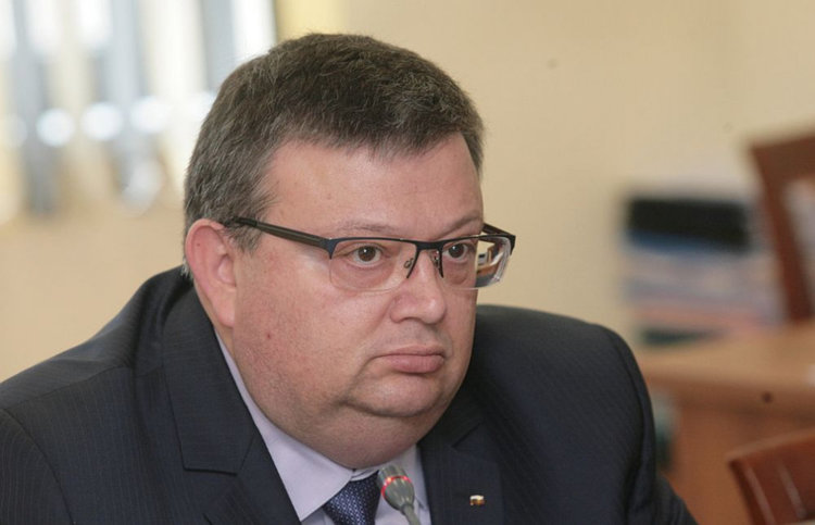 Цацаров поиска имунитетите на Марешки и още двама от ”Воля”