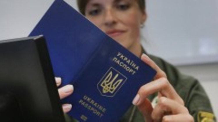 Ecolines отказа да превози украинци до България, иска им визи