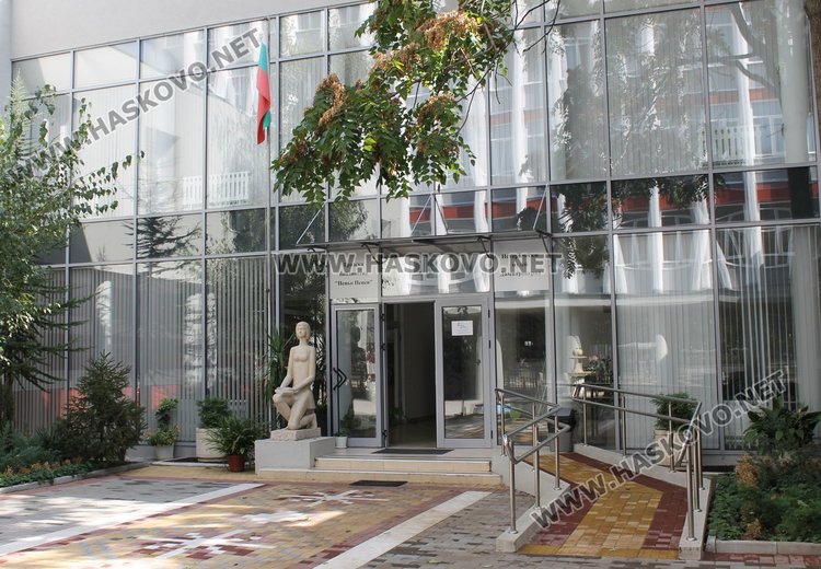 Огромен интерес към курса по основи на програмирането в Димитровград