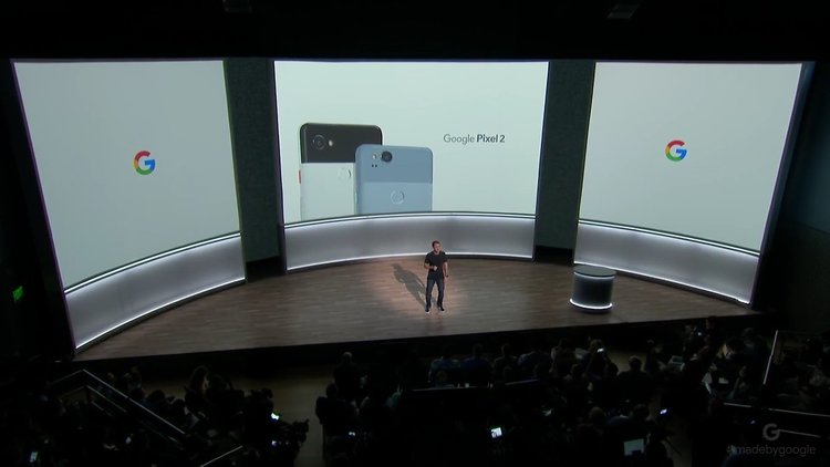 Google представи новите си смартфони (видео)