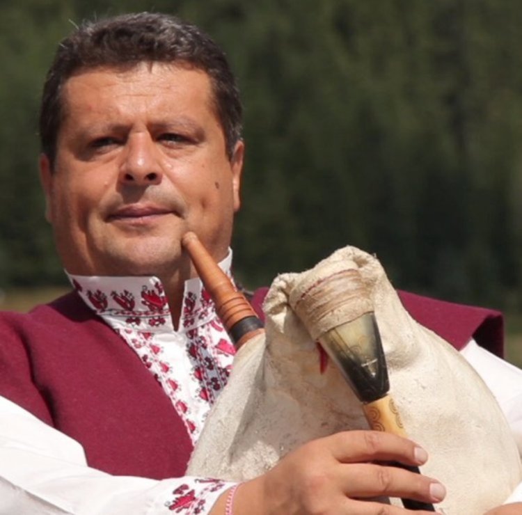 Петър Янев подаде оставка като директор на Фолклорен ансамбъл „Родопа“