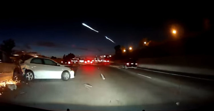 Катастрофа ли? Я вижте какво е това в небето (видео)