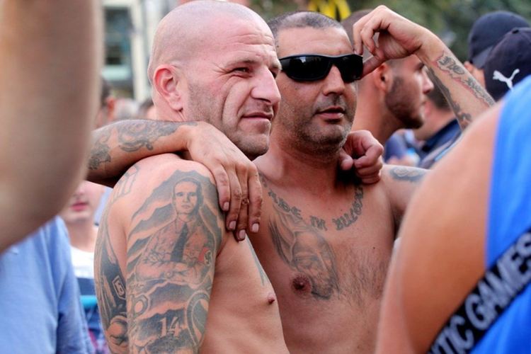 Протестът срещу Гешев в София с цигани и нацепени батки. Протест и в Брюксел