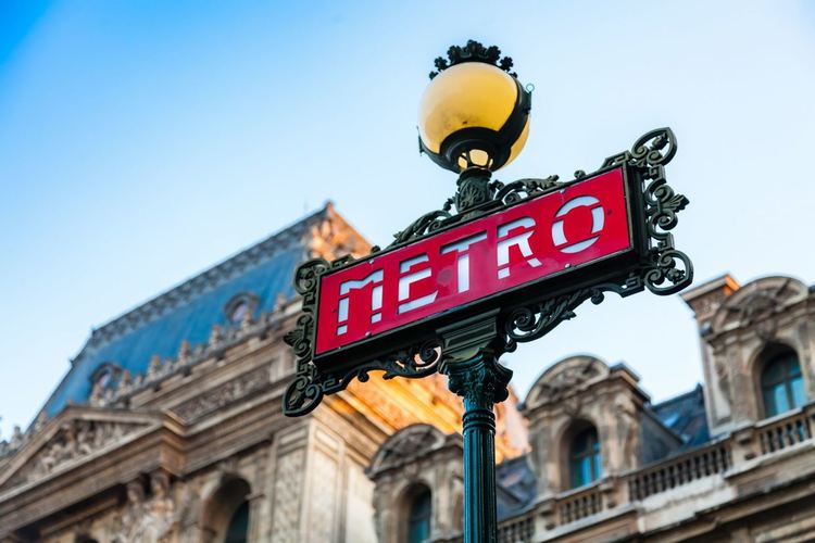 Транспортен хаос в Париж заради стачка на метрото 