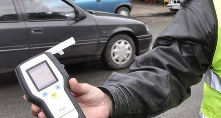Шофьор с 2,24 промила се преобърна с Опел