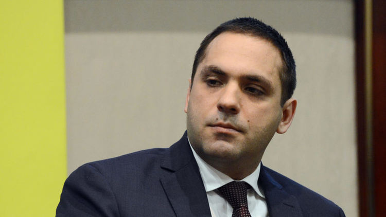 Караниколов уклончив за вноса на плодове и зеленчуци и за ББР