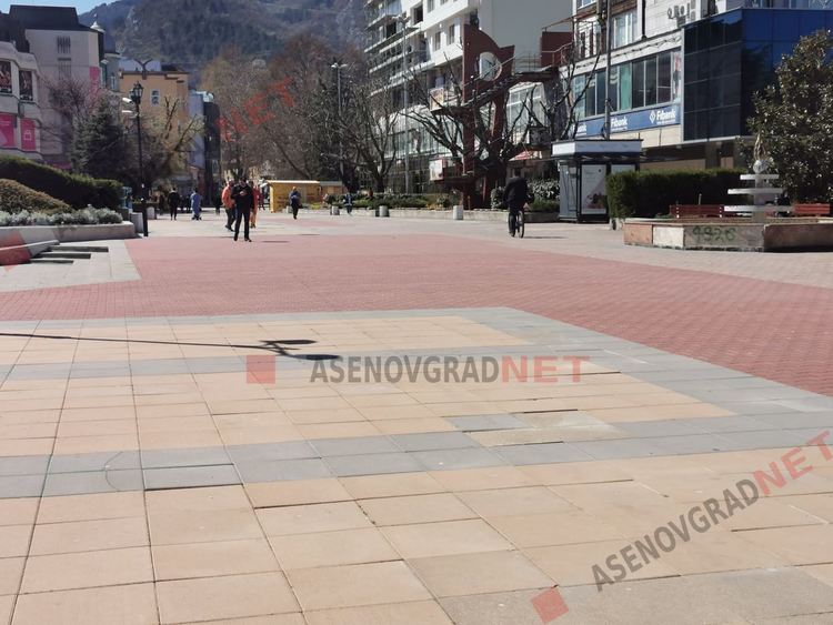 Нови 44 под карантина в Асеновград, предимно международни шофьори