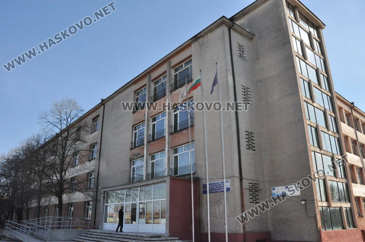 Дават под наем стола на Автото за над 225 лева без ДДС