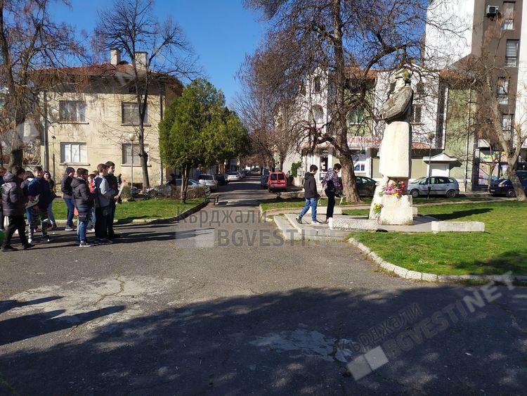 Мало и голямо в Кърджали се поклони днес пред паметта на руските освободители