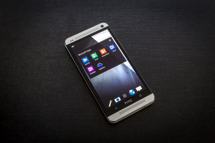 Приходите на HTC се сгромолясаха до рекордно ниски нива
