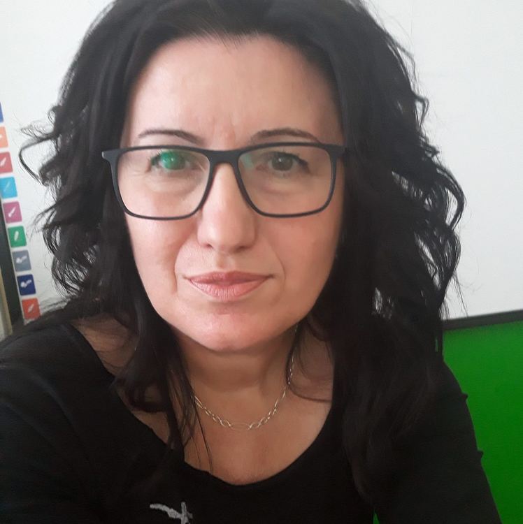 Венета Кичукова получи диплом за първо място в конкурс за радиолюбители