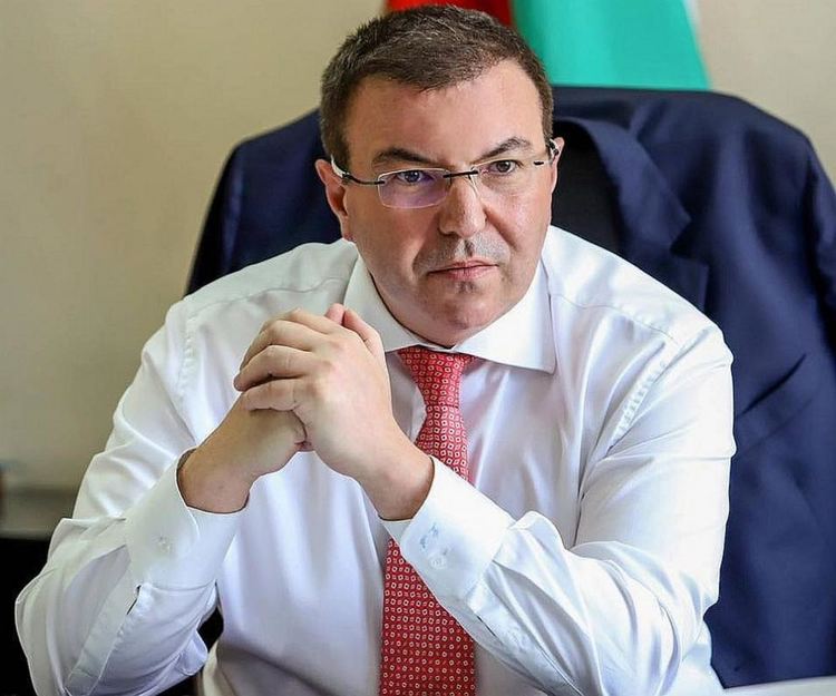 Проф.Костадин Ангелов разгроми на политическото поприще доц.Атанас Мангъров