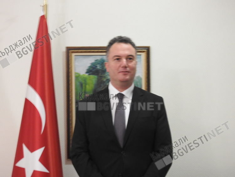 Турският консул в Пловдив:  Турция и България имат добре работещ диалог за възпиране на нелегалната миграция
