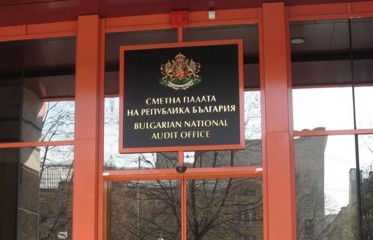 Кандидатите за депутати даряват повече за кампанията от симпатизантите си