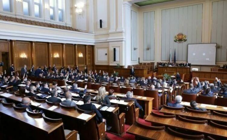 Парламентът прие на второ четене актуализацията на бюджета на НЗОК