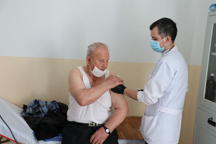 Рекорден брой имунизирани вчера в Кърджали,ваксинираха се 625 души
