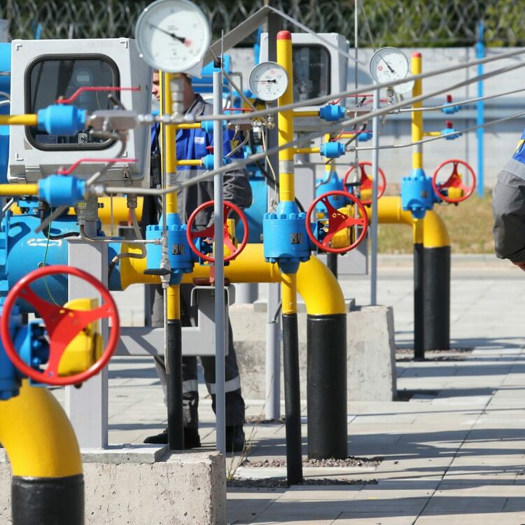 Газът в Европа надхвърли 1000 долара за пръв път в историята 