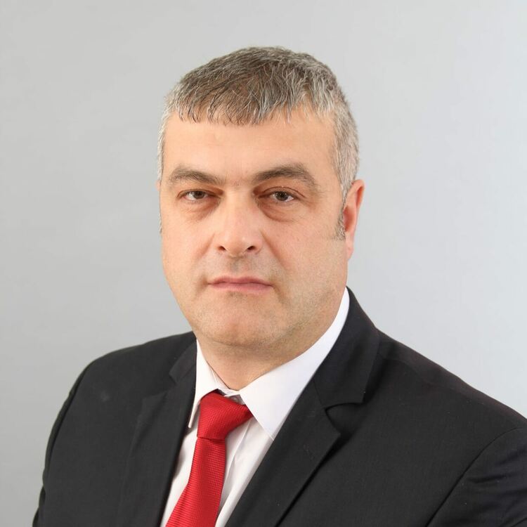 Водач на листата на левицата в Смолян ще е Емил Хумчев