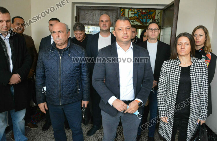 Делян Добрев води листата на ГЕРБ-СДС в Хасково, преобладават младежи в коалицията