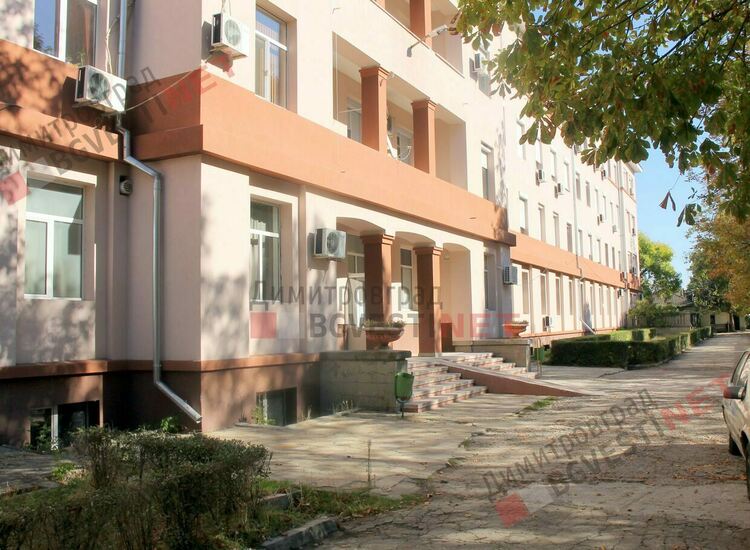 Две мед.сестри от Димитровград са с коронавирус, 103 са положителните случаи в областта