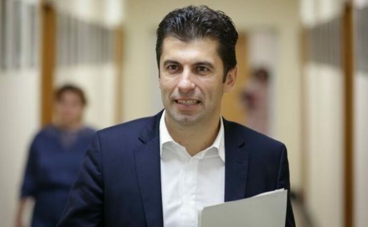 Петков: Подписваме до часове, пълният състав на правителството утре