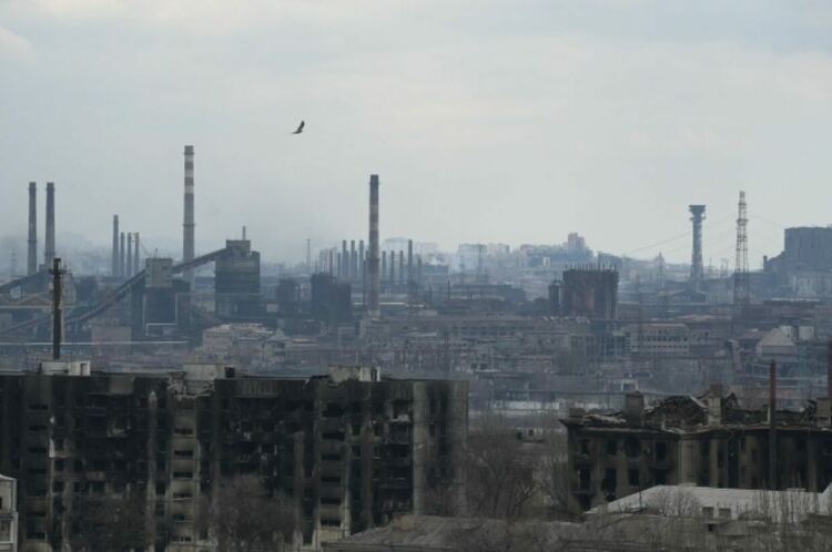 Шойгу докладва, че Мариупол е "освободен", Путин отмени щурма на Азовстал