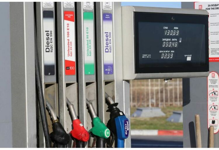 Отстъпка от 25ст. при зареждане с гориво до 50л.