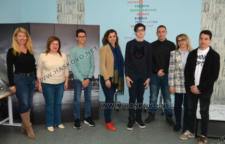 Ученик от ПМГ Хасково с шанс за участие в първата Международна олимпиада по английски език
