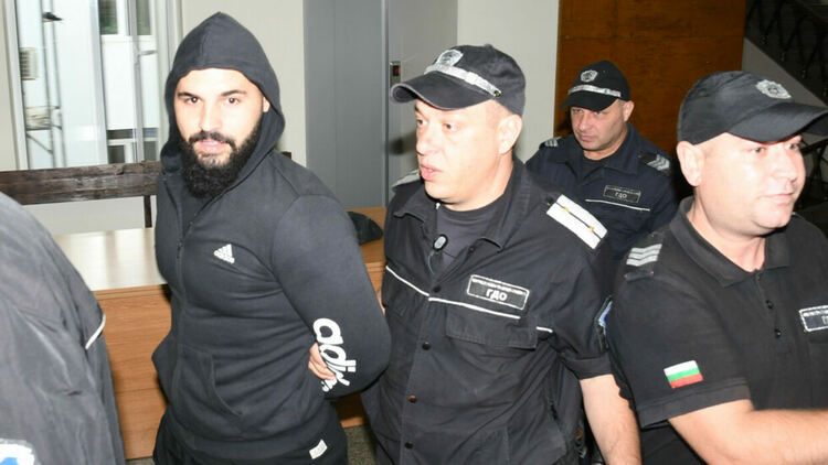 Повдигат нови обвинения на задържания за обезобразяването на Дебора