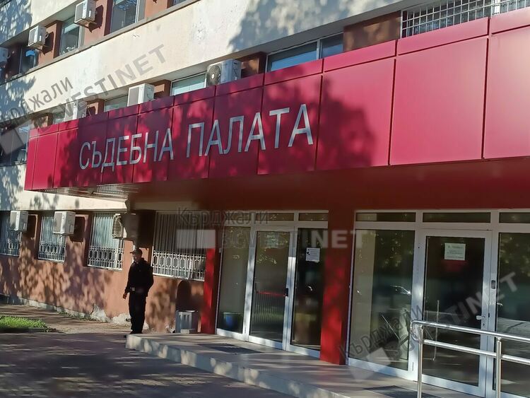 Американец плаща на съда в Кърджали скъпото си возило, хванаха го с алкохол зад волана
