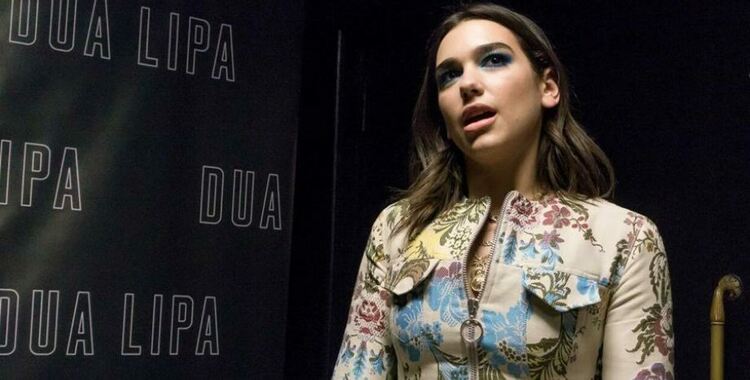 Dua Lipa се сгоди за британски актьор