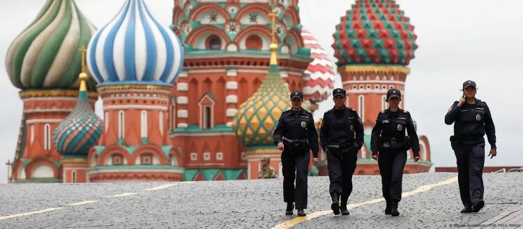 „Празникът свършва“: какво става с руската икономика?