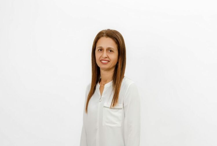 Велина Недева: Младите не трябва да избират между развитие и родния си град