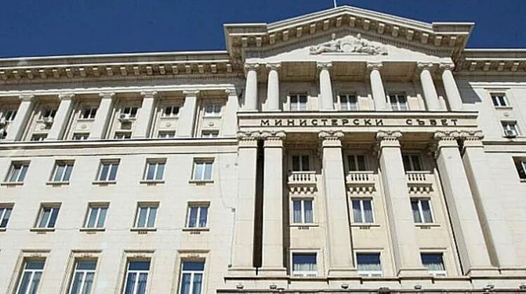 Тристранният съвет обсъжда промени в трудовите, осигурителните и здравните права